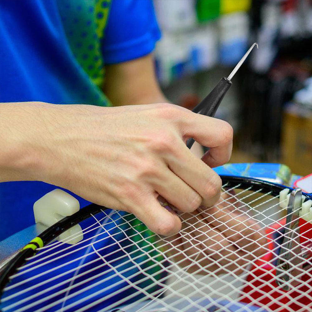 قطعتان من أدوات تثبيت أوتار مض - مراجعة Badminton Racket Carbon وسعره